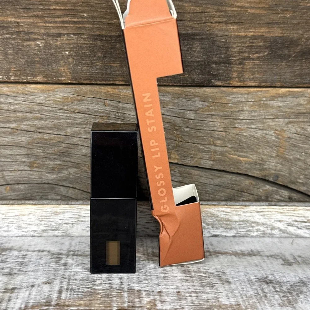 e.l.f. Glossy Lip Stain Cinnamon Dreamz Long‎ Lasting | MSRP = $8
